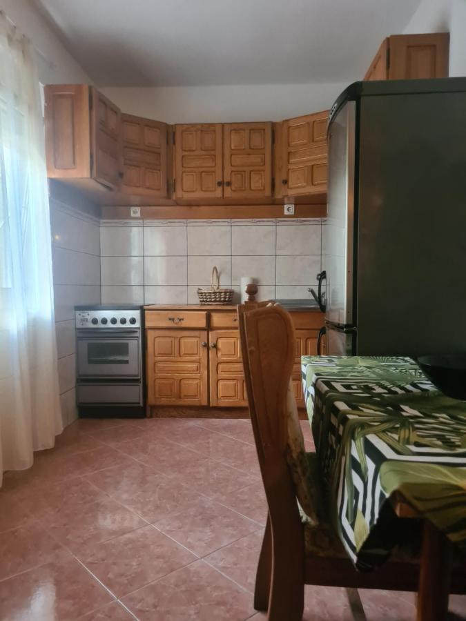 Apartmani Santa Barbara トレビニエ エクステリア 写真