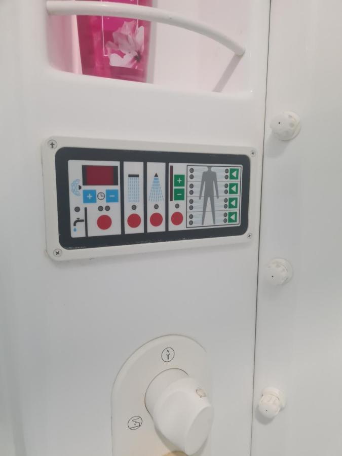 Apartmani Santa Barbara トレビニエ エクステリア 写真