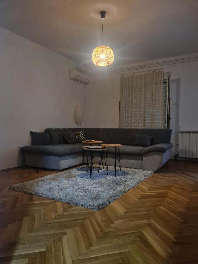Apartmani Santa Barbara トレビニエ エクステリア 写真