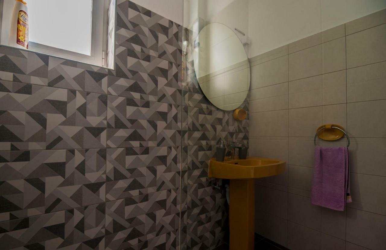 Apartmani Santa Barbara トレビニエ エクステリア 写真