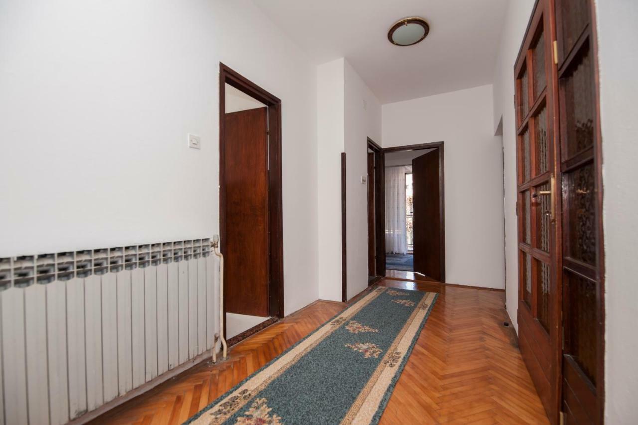 Apartmani Santa Barbara トレビニエ エクステリア 写真